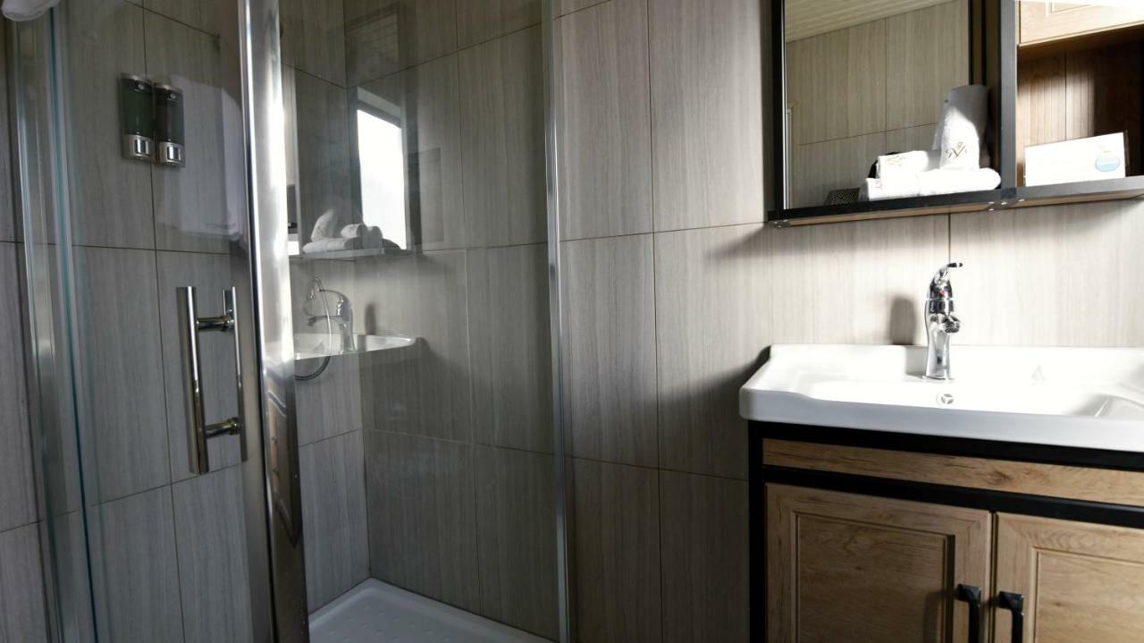 Regal Residency Motel 4*