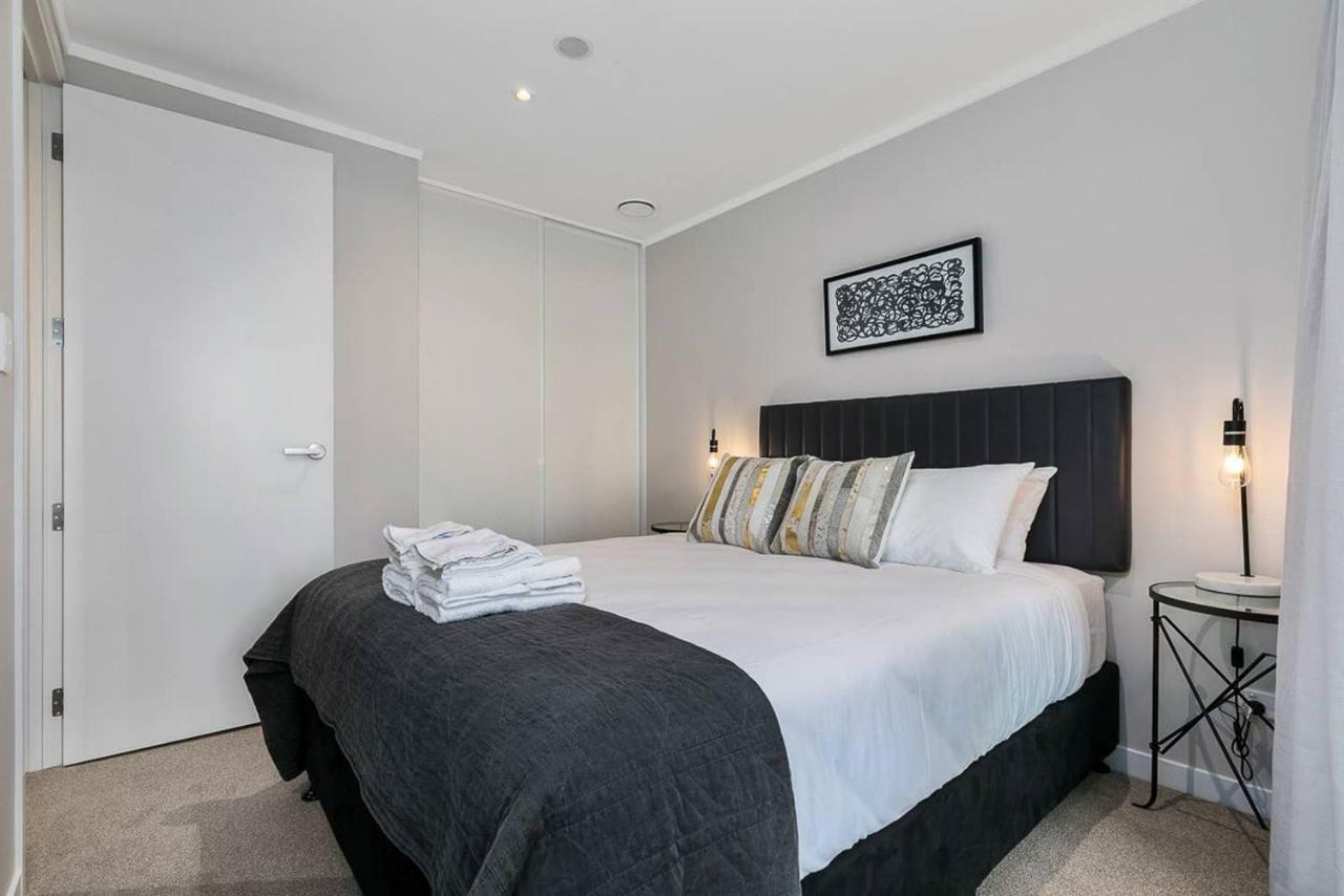 Apartment Beautifully Modern Brand New *