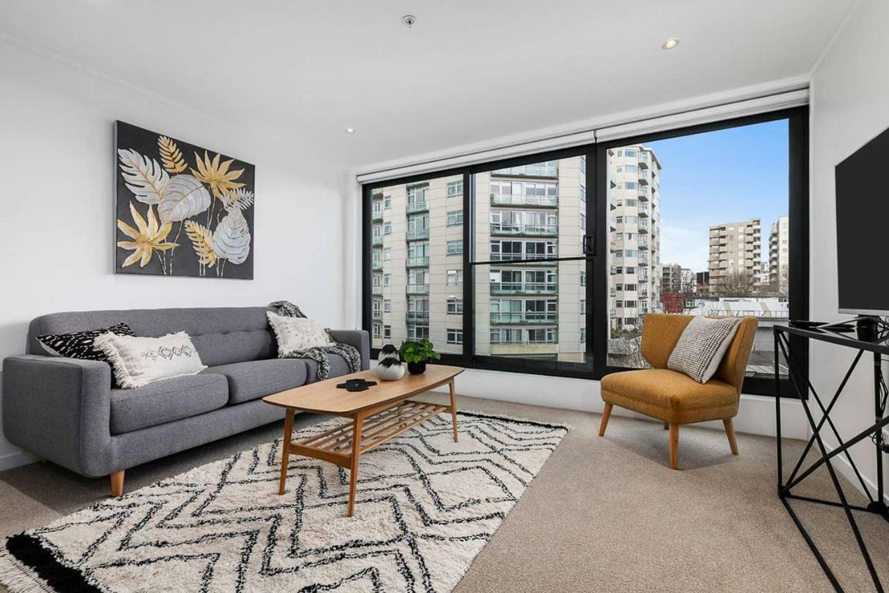 Beautifully Modern Brand New * Auckland