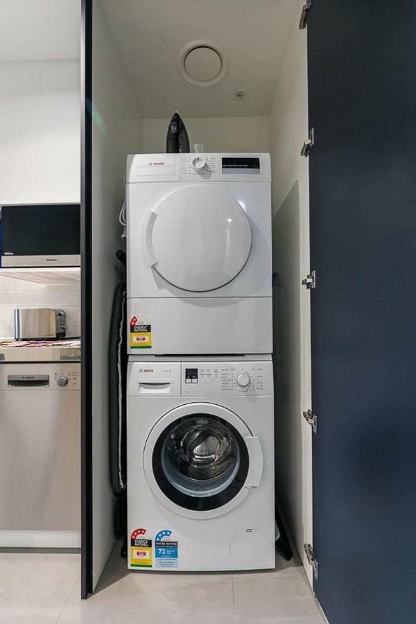 Beautifully Modern Brand New Apartment *