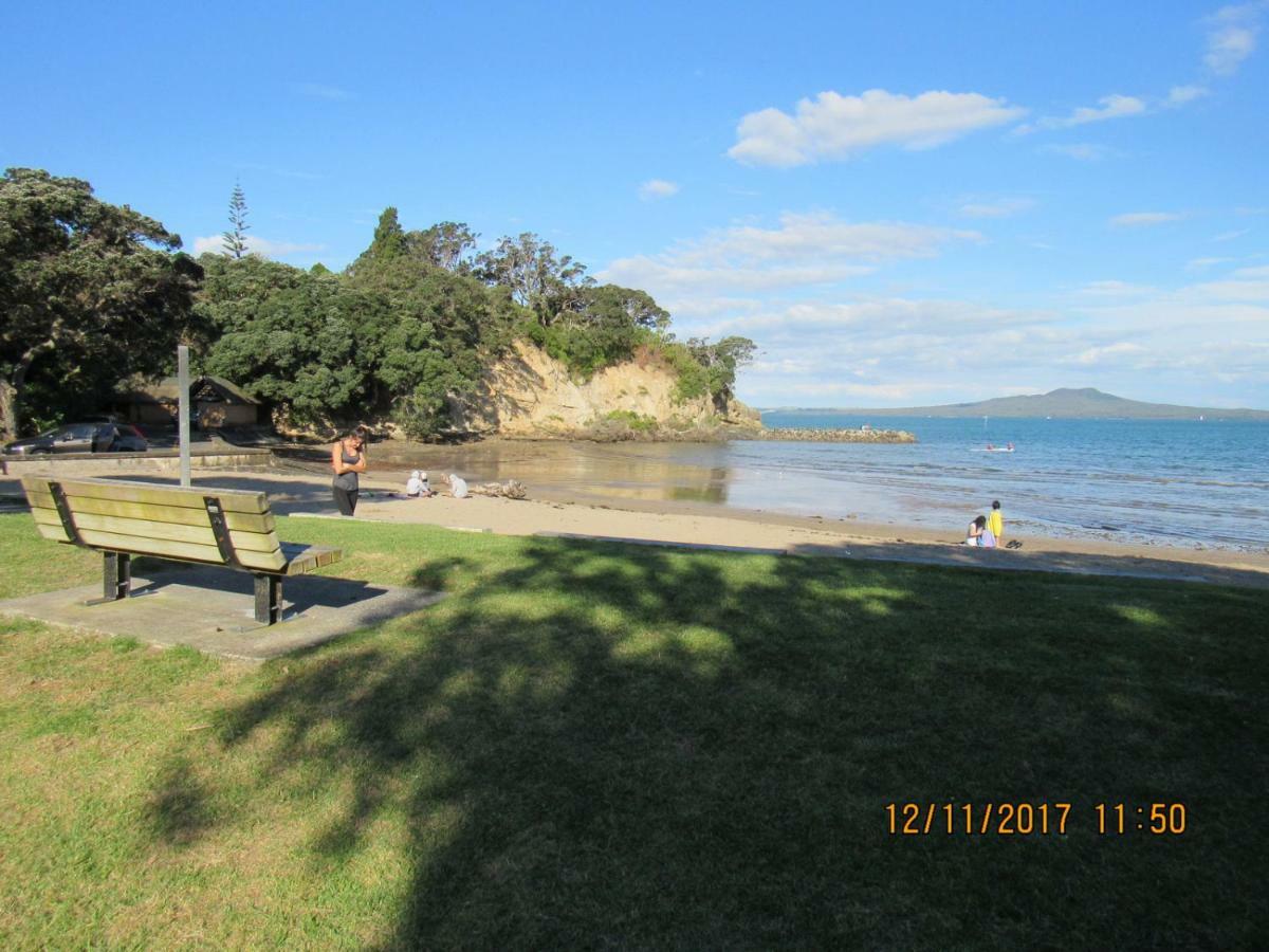 Castor Bay * Auckland