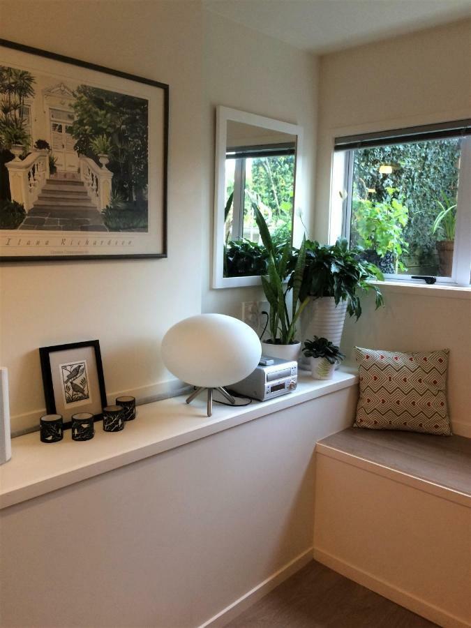 Tui Studio Guest house