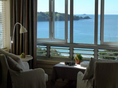 The Boatshed Seaside Boutique 5* Auckland