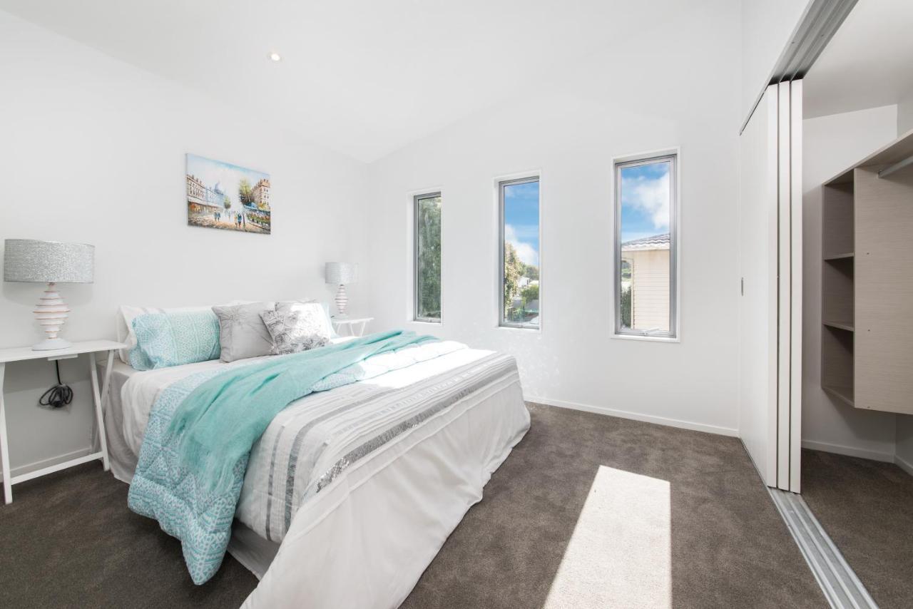 Sunny Glen Eden