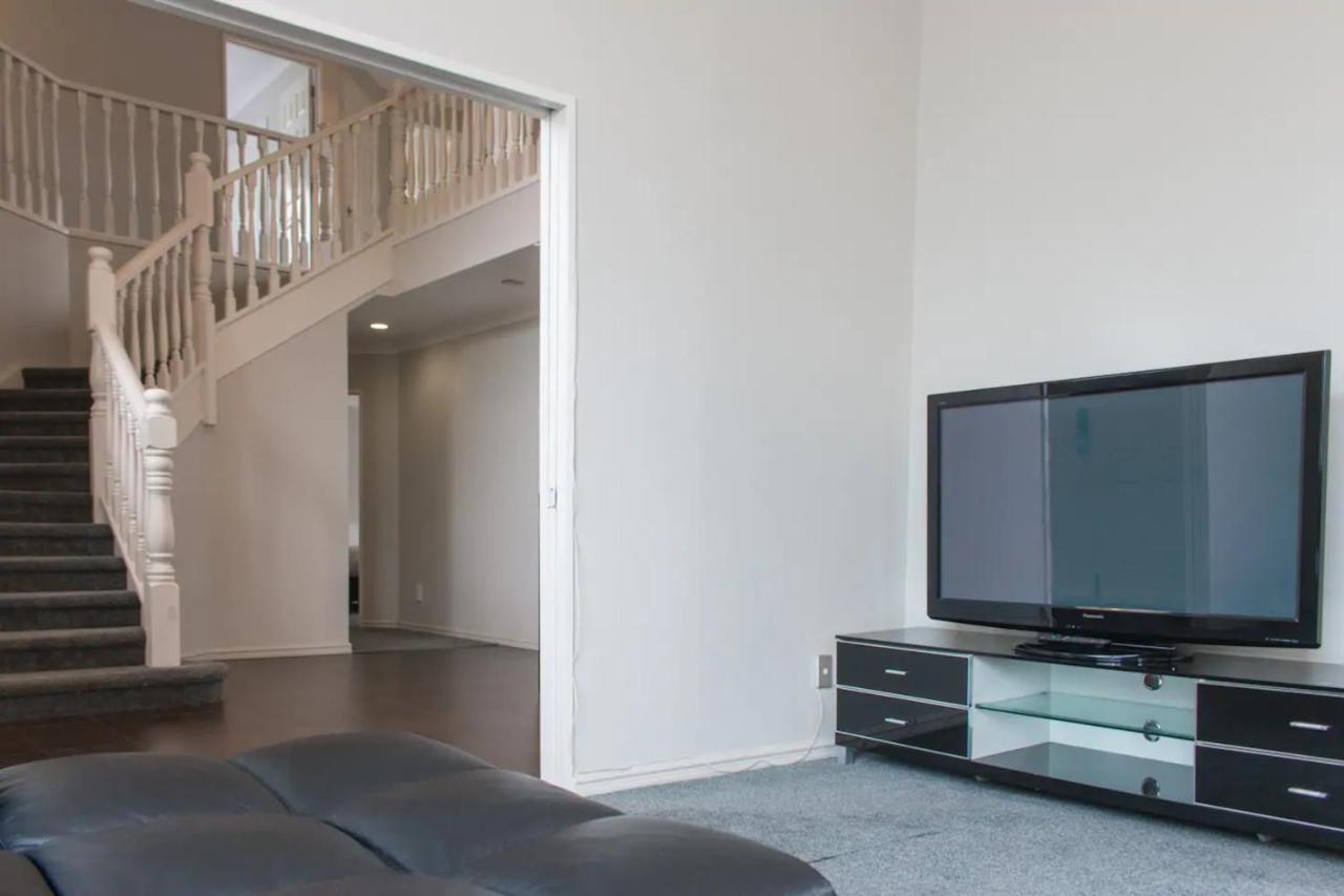 Elegant 6 Bdr Sleeps 13 In East *