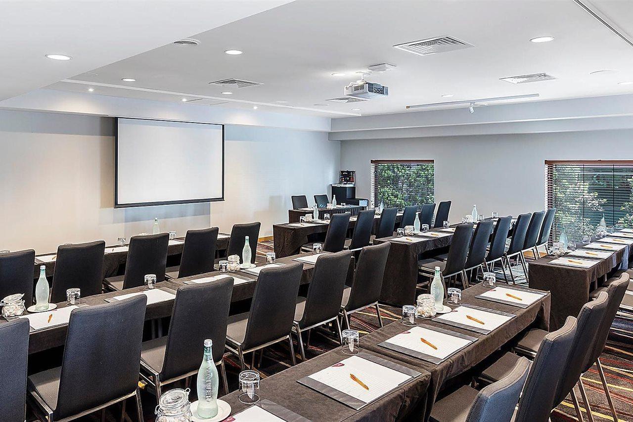 Hotel Crowne Plaza By Ihg 4*
