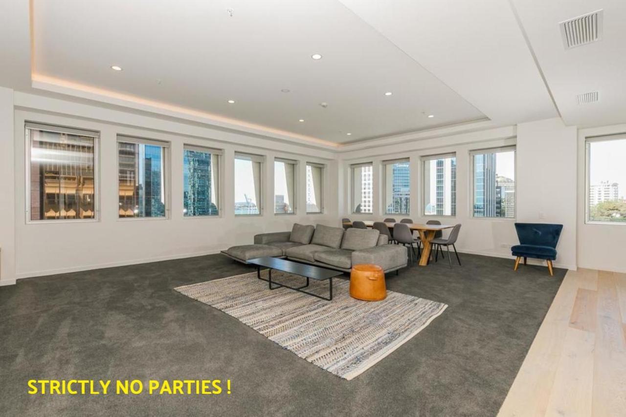 Acrossia Apartment