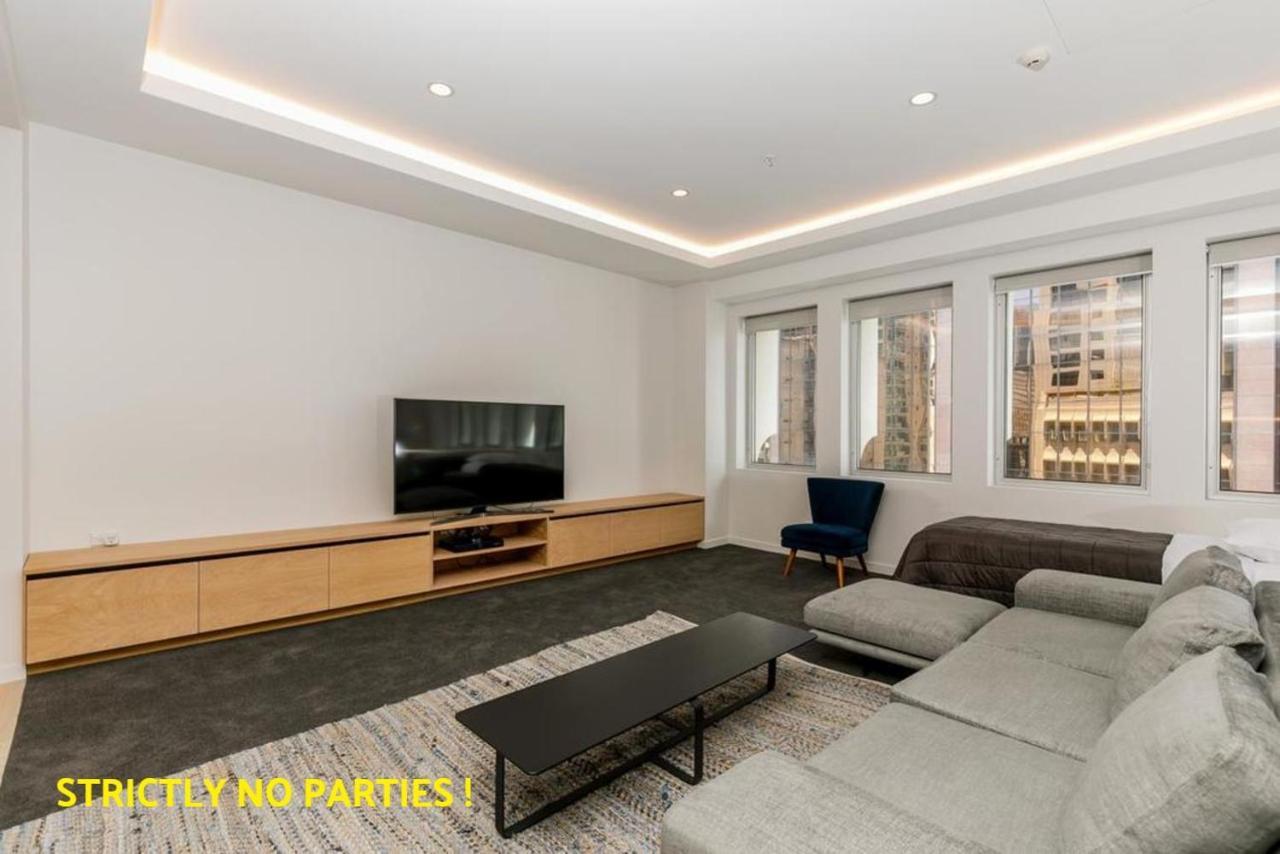 Acrossia Apartment