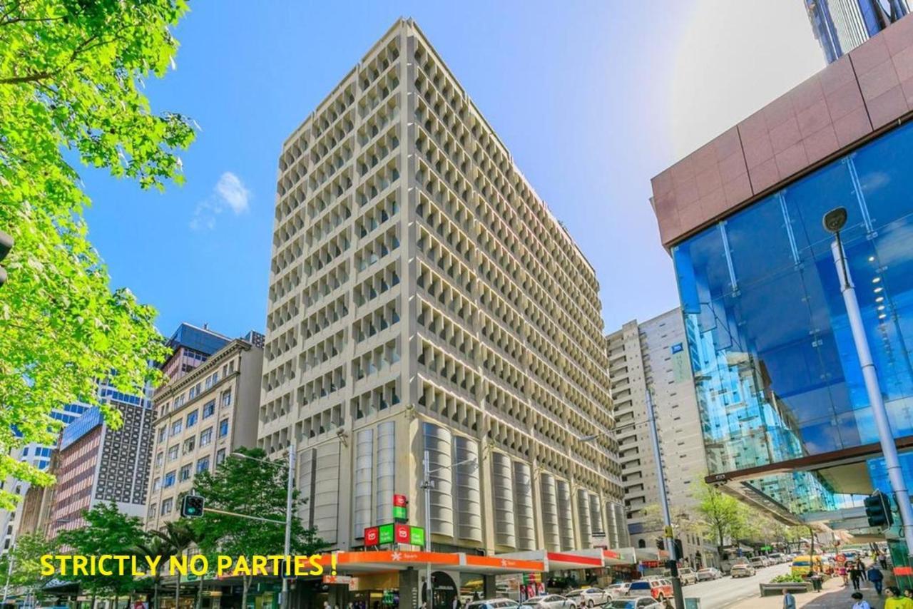 Acrossia Apartment