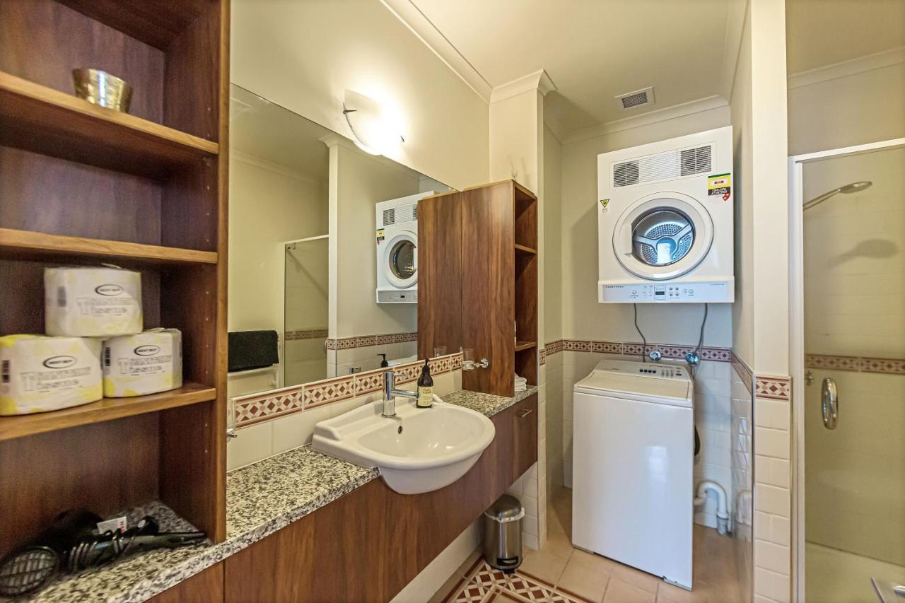 Princes Wharf 2br Sub-penthouse