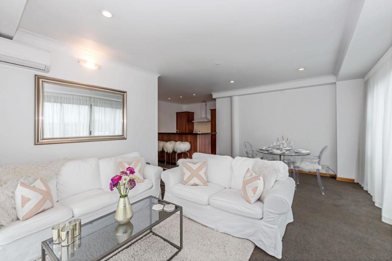 Princes Wharf 2br Sub-penthouse Apartment