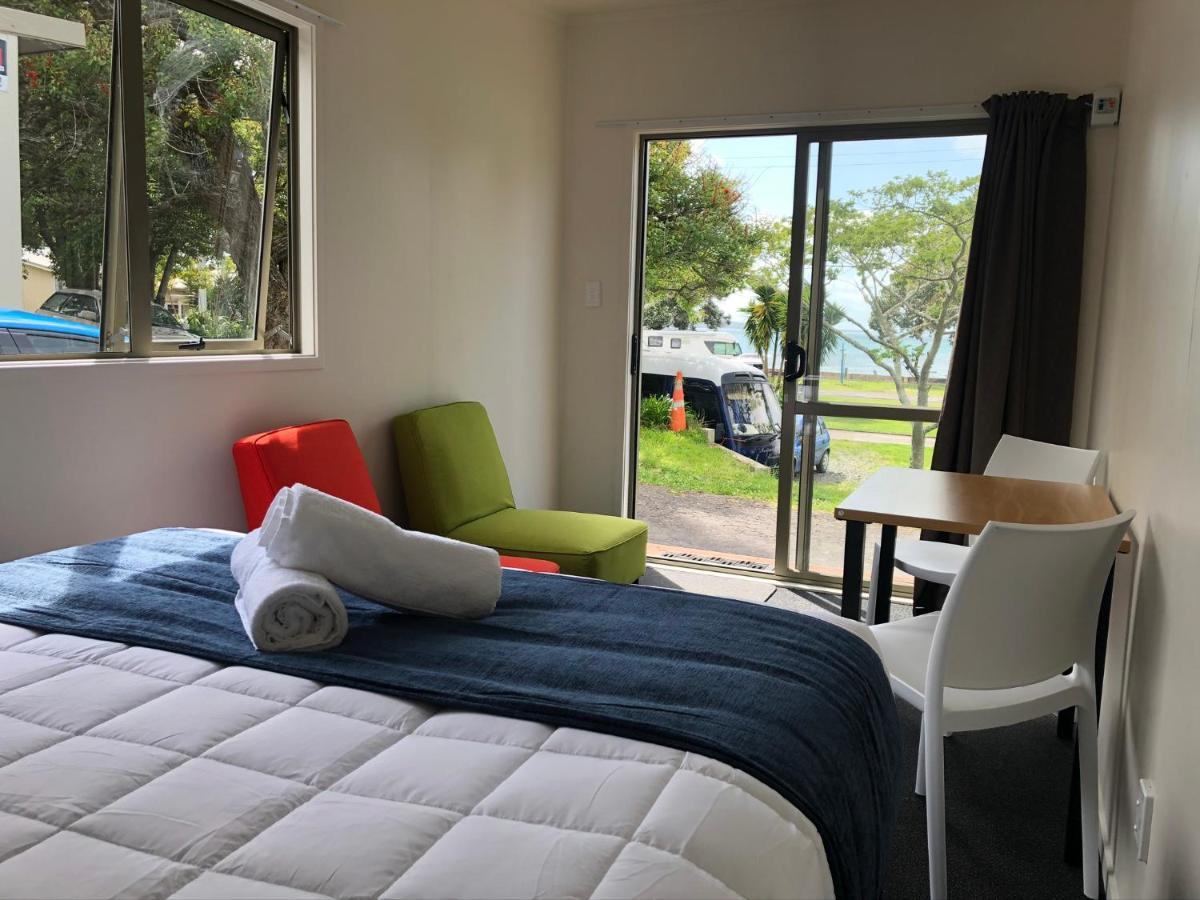 Takapuna * Auckland