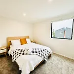 Henderson - 4-Bedrooms Home