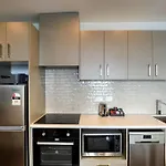 Ramada Suites By Wyndham Victoria Street West