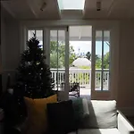 Grey Lynn Villa With Sky Tower View