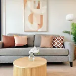 Cityscape Bliss Aircon 1Br Studio Central Living