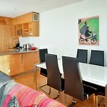 Qv Stylish Waterfront Apartment - 317