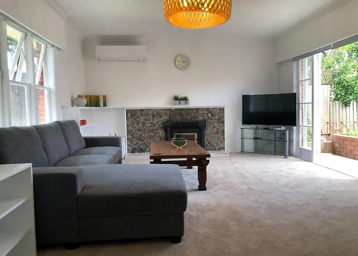 Comfortable Holiday Home At Mt Wellington