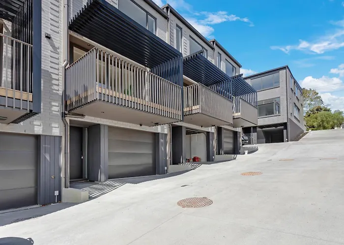 Mission Bay Luxurious 3Br Townhouse Auckland