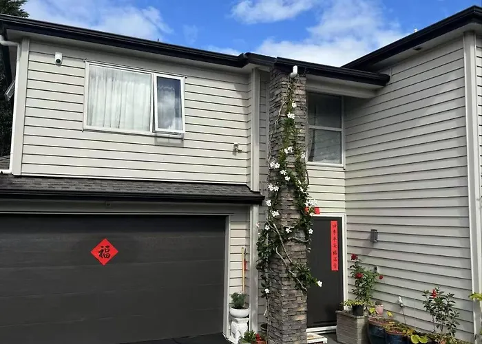 Lucky House