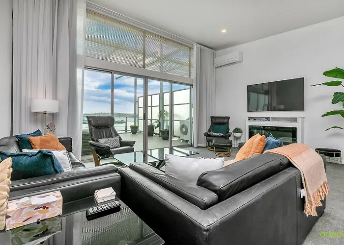 Auckland Waterfront Serviced Apartments On Prince\'S Wharf