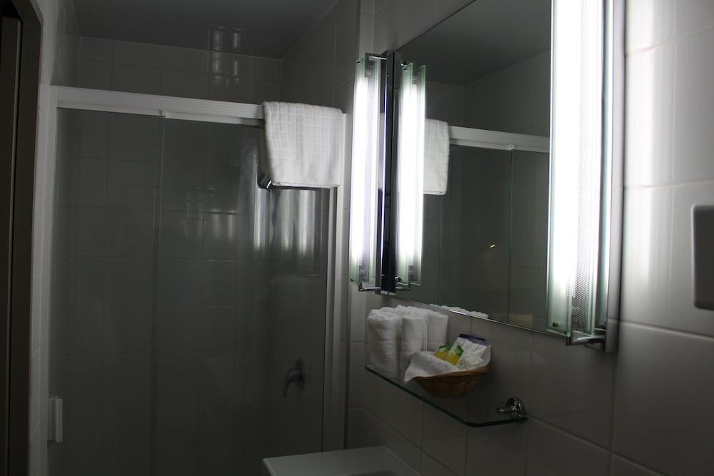 Edit Auckland Central 3* Auckland