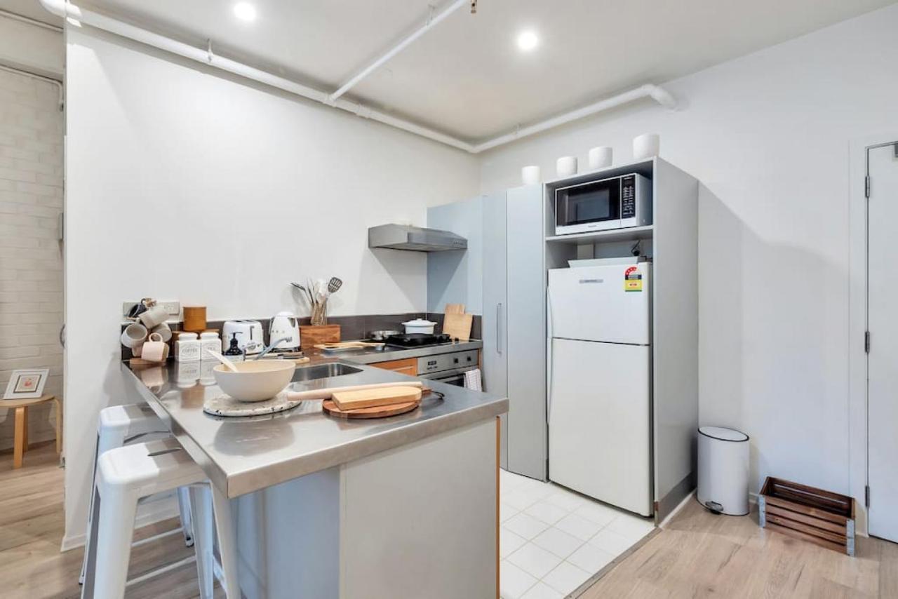 Awesome, Cool Beachy 2br Cbd Gem - Wifi And Netflix *