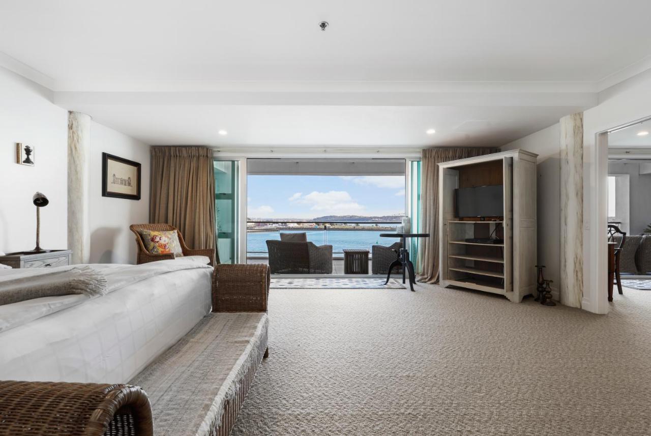 Waterfront Serviced On Prince's Wharf