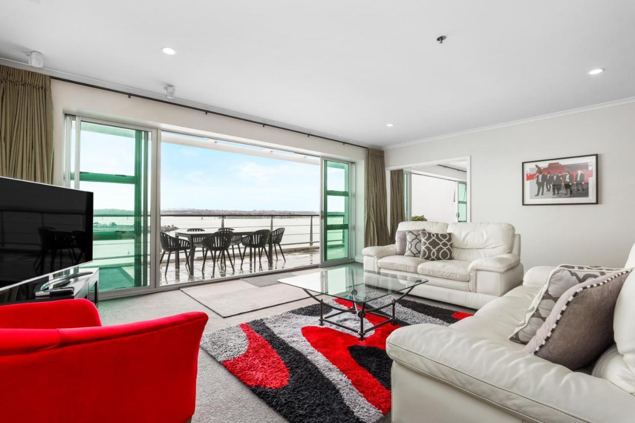Waterfront Serviced On Prince's Wharf Auckland