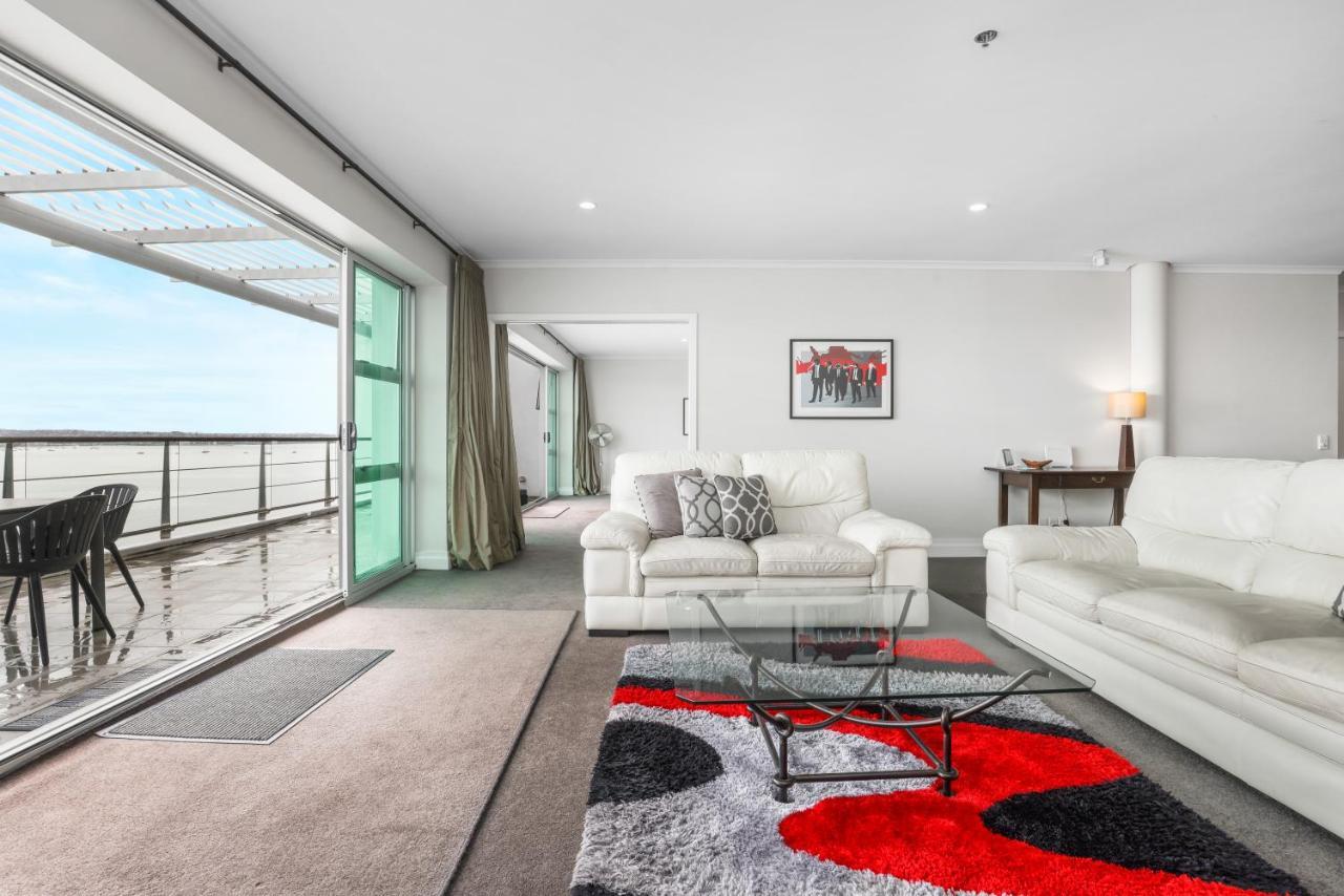 Waterfront Serviced On Prince's Wharf Aparthotel