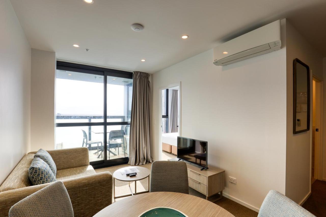 Hotel Ramada By Wyndham Victoria Street West