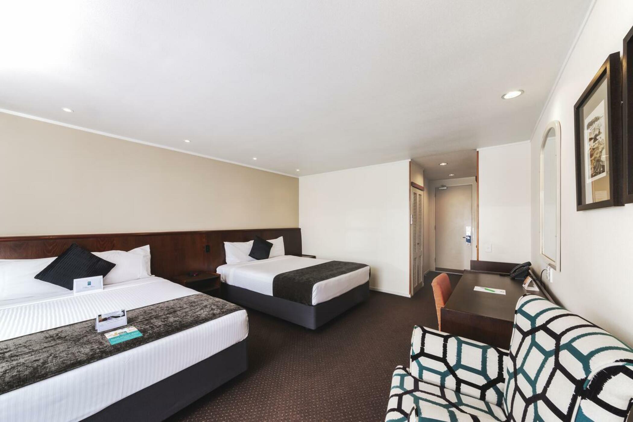 Hotel Quality Lincoln 4*