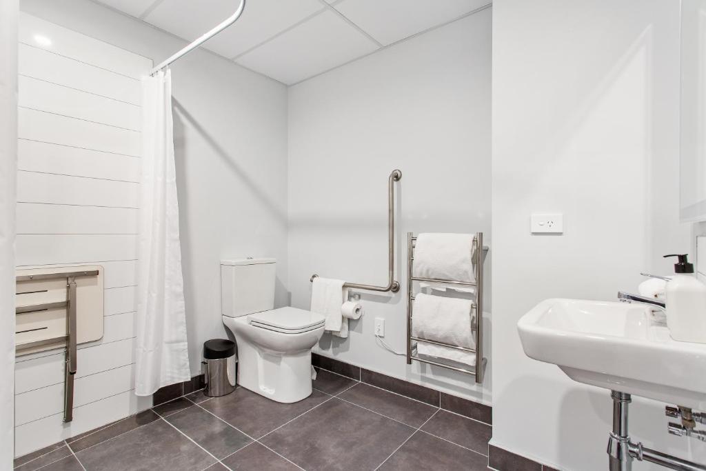 Hotel Ramada By Wyndham Newmarket