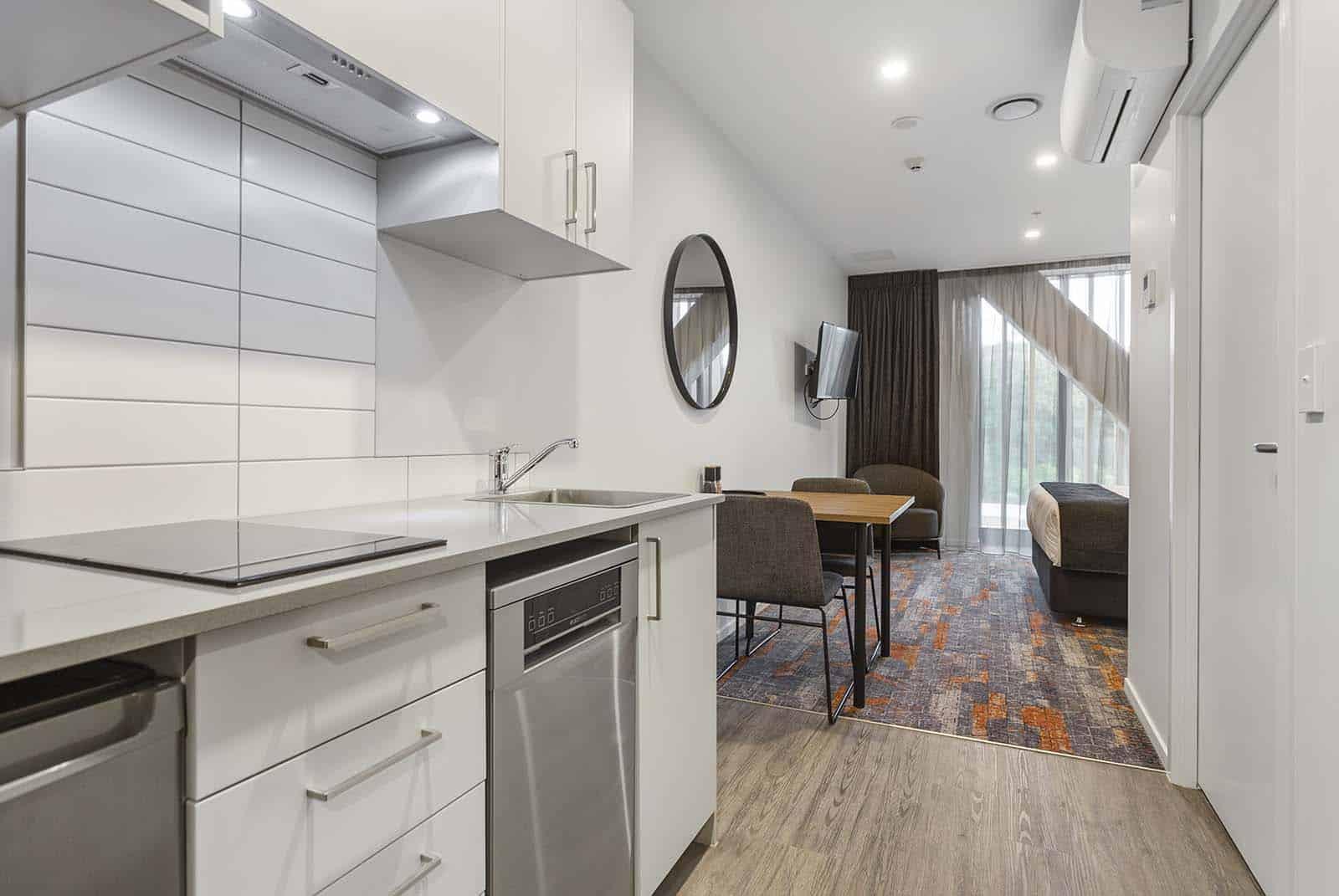 Ramada By Wyndham Newmarket Hotel
