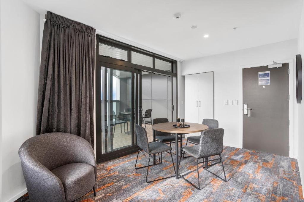 Hotel Ramada By Wyndham Newmarket