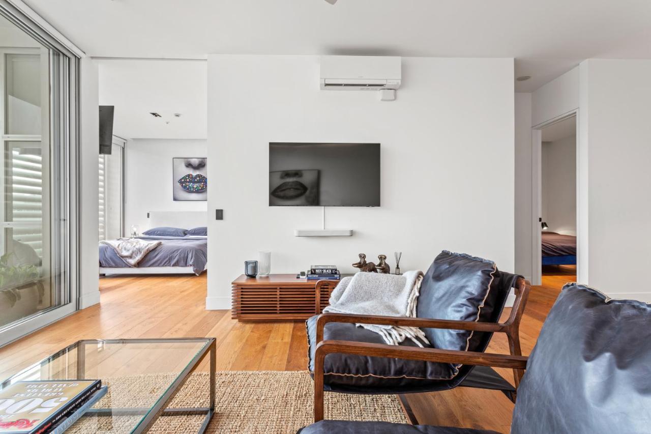 Luxury 2 Bed2bath Penthouse Free Secure Carpark *