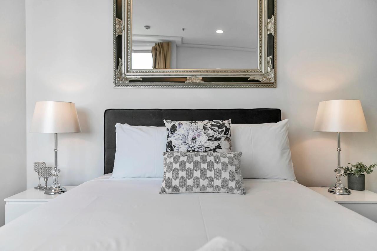 Penthouse Viaduct Haven Apartment