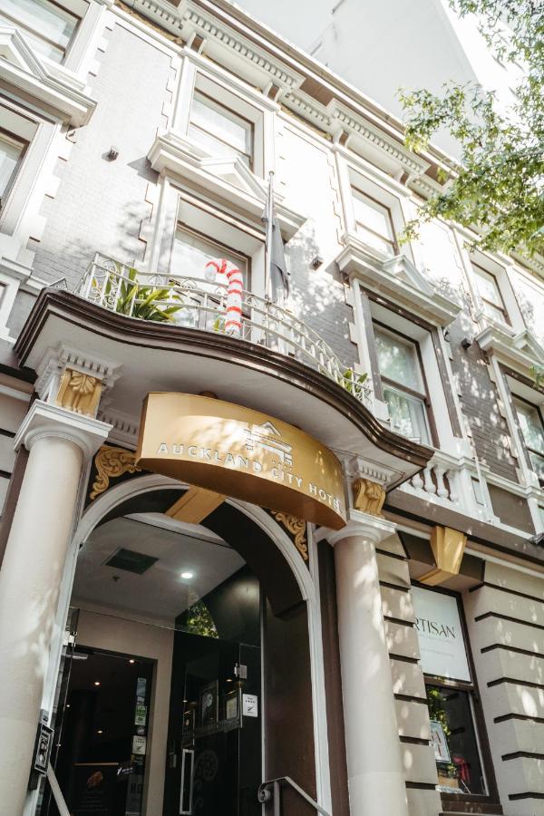 - Hobson St Aparthotel 4*
