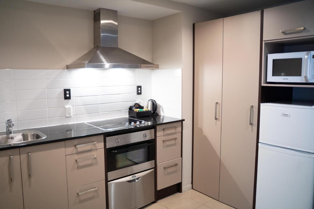 - Hobson St 4* Auckland
