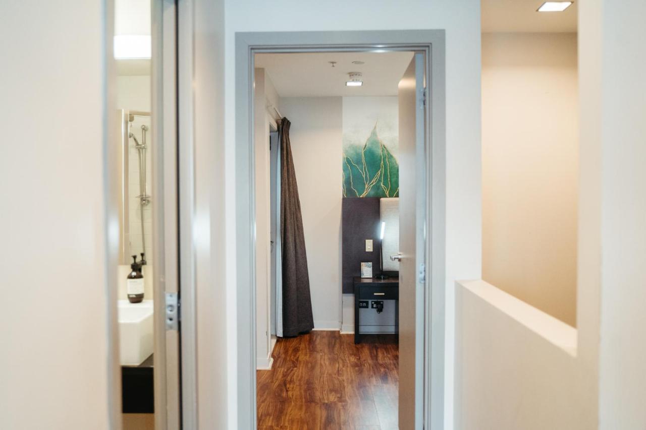 - Hobson St Aparthotel 4*
