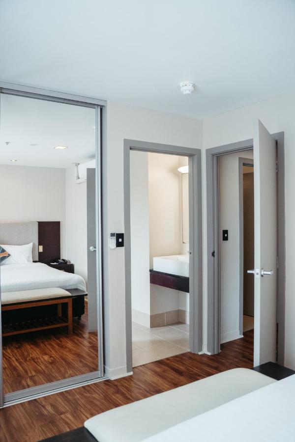 - Hobson St 4* Auckland