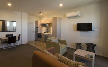 Ramada By Wyndham - Federal Street Aparthotel 4*