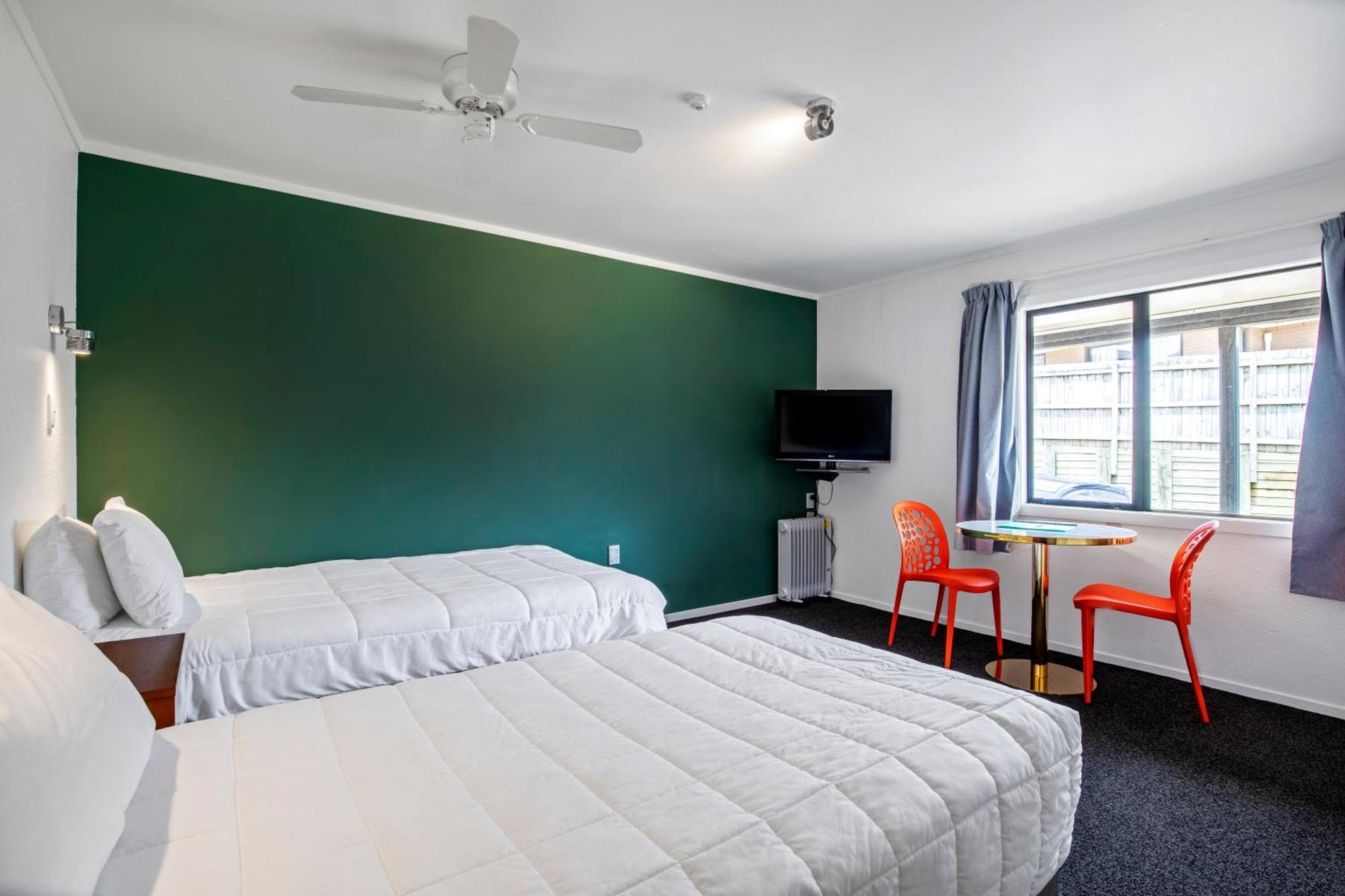 Oakwood Manor Motor 3* Auckland