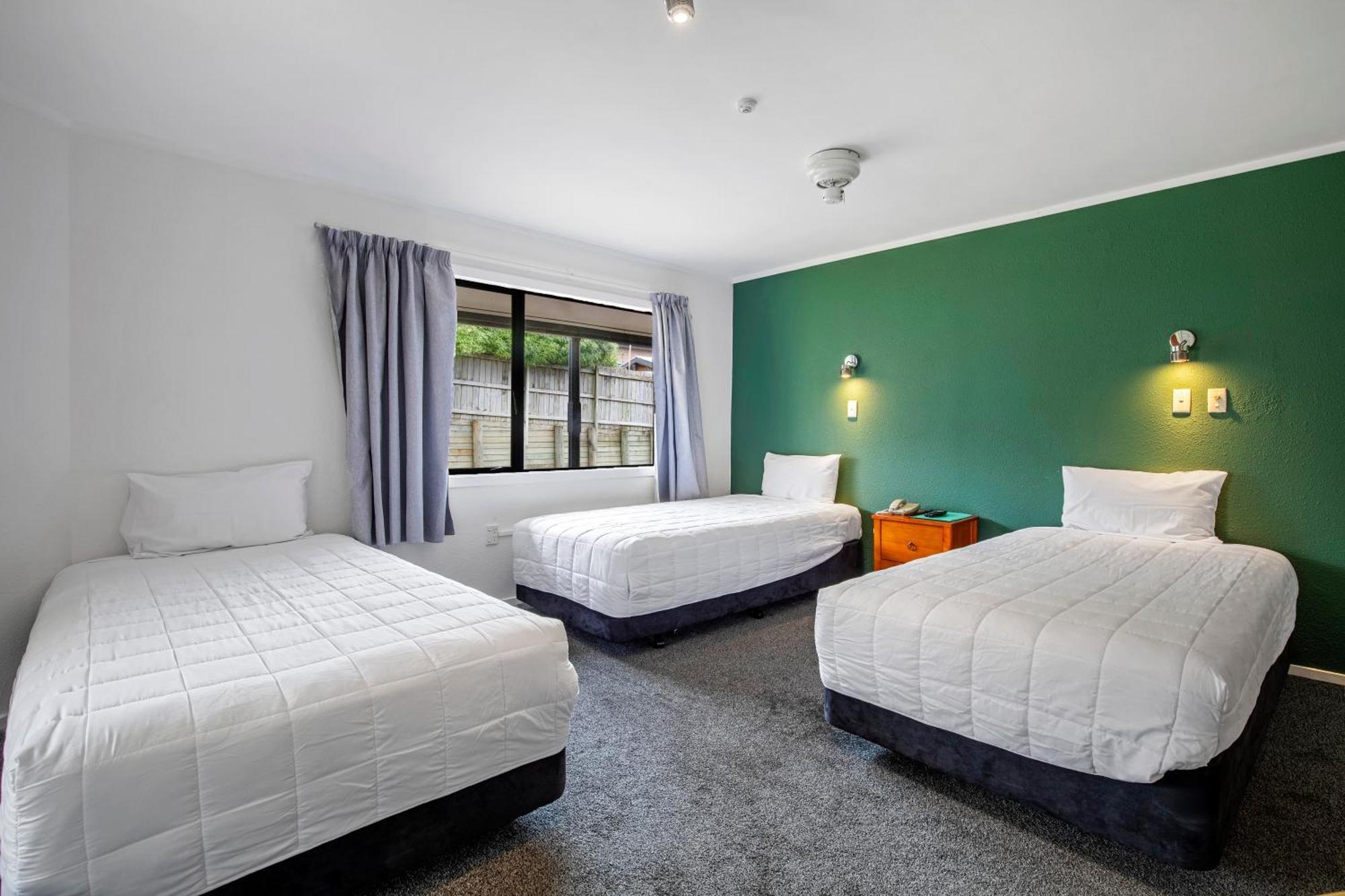 Oakwood Manor Motor Motel Auckland