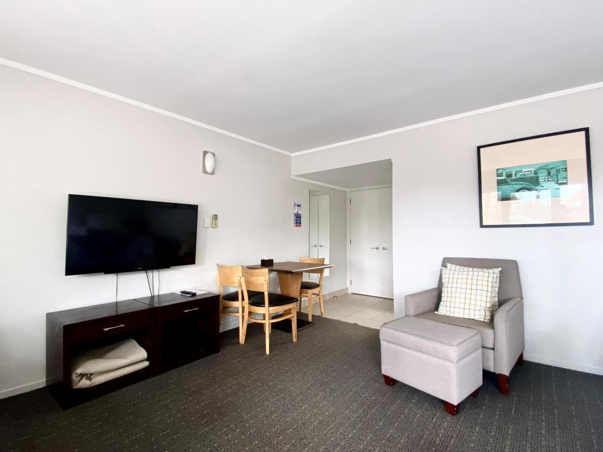 Motel Anzac Court 4*