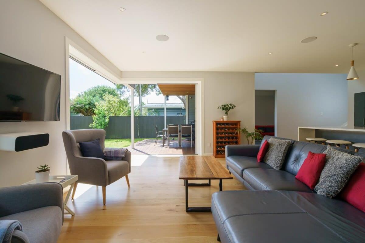 Executive In Mt Eden *