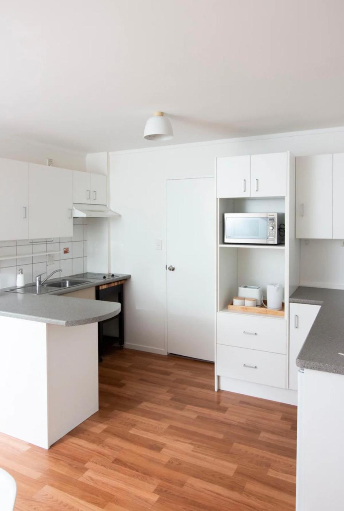 Cute One Bedroom Near Waterview
