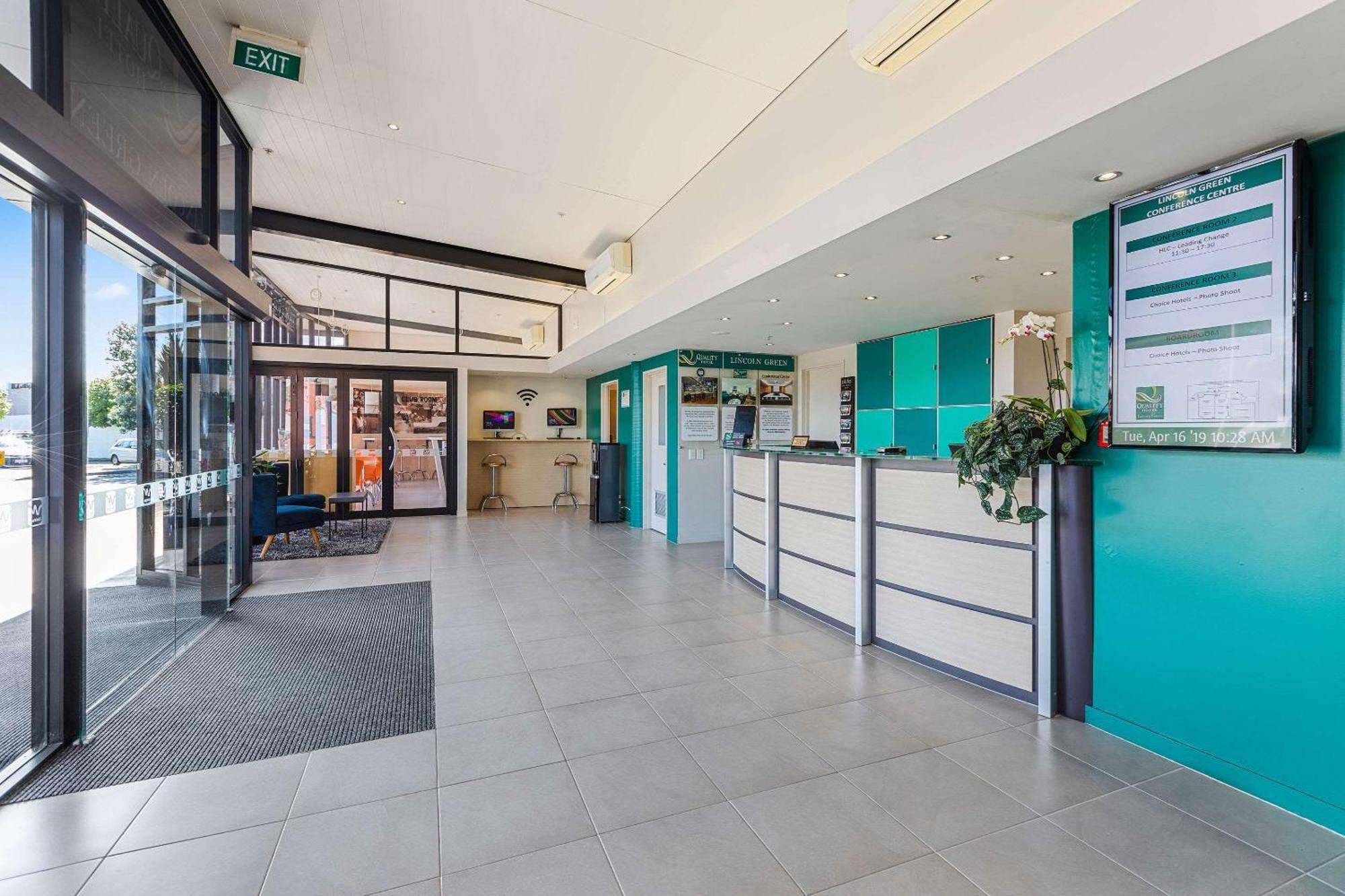 Hotel Quality Lincoln 4*