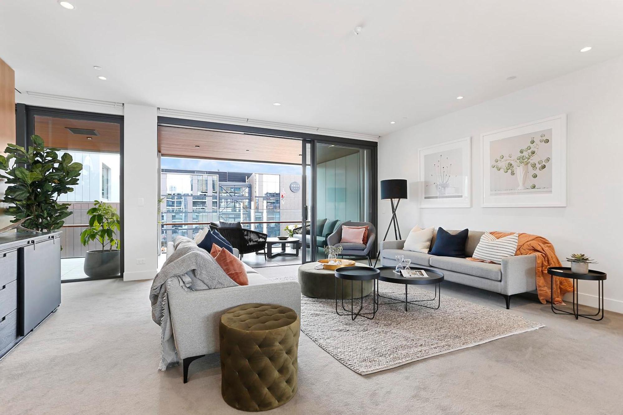 Harbour Front Living At Wynyard Marina Apartment *