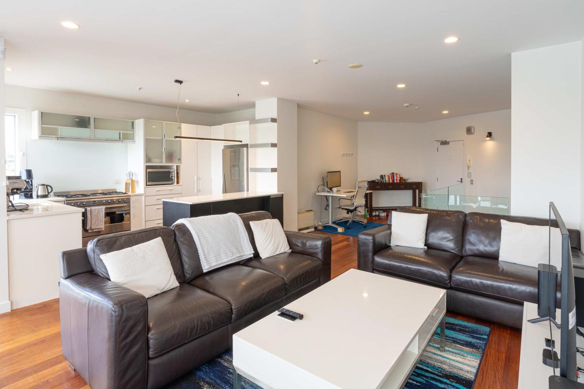 Split Level 125sqm Sub Penthouse Apartment